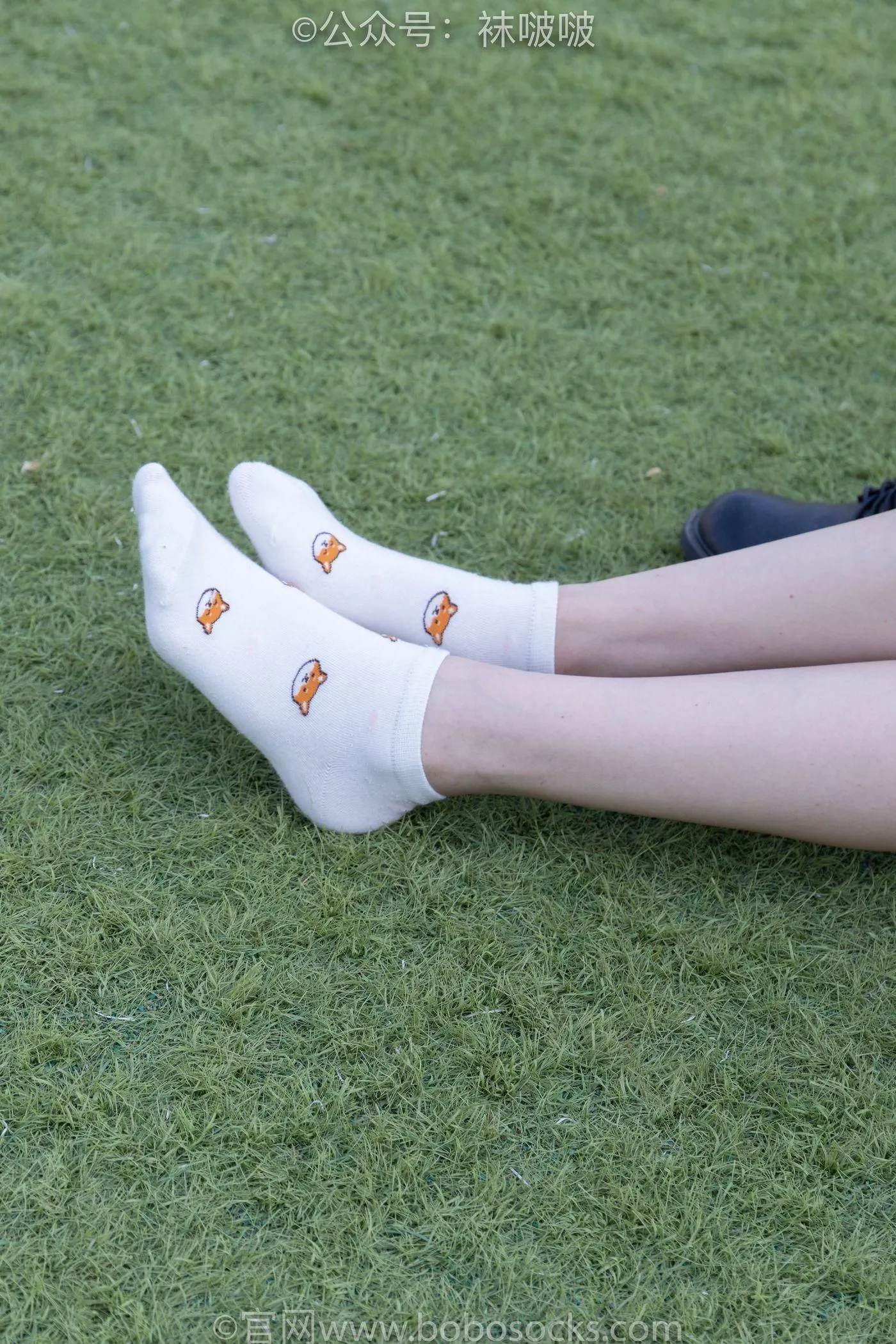 [BoBoSocks袜啵啵]NO.010 小甜豆-马丁靴、白色短棉袜、裸足 [117P]插图8